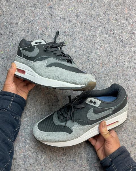 Nike Air Max 1 Premium Dark Smoke, Sz 9.5 M US or 43 EU