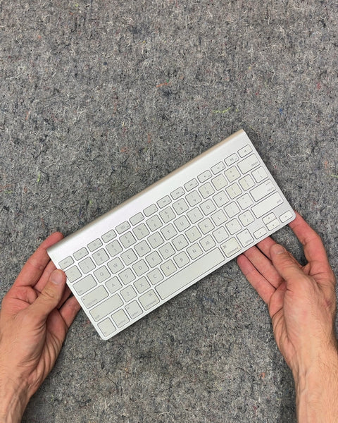 Another Apple Magic Keyboard 1, Battery Powered