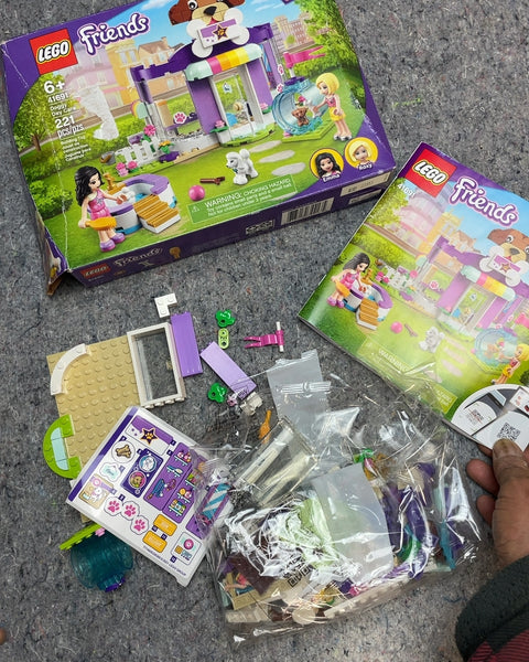 Lego Friends Doggy Day Care, Unknown if Complete