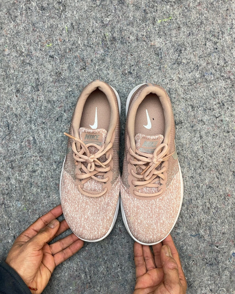 Nike Flex Trainers, Sz 8.5 W US or 40 EU