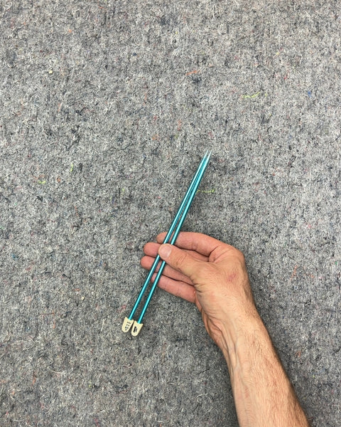 Blue Knitting Needles, Size 0.5mm
