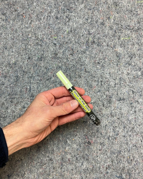 Glow-In-The-Dark Phosphorescent Paint Marker