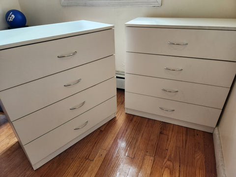 4-Drawer Dressers