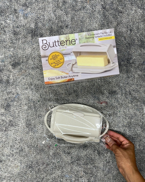 Butterie Flip-Top Butter Dish with Spreader