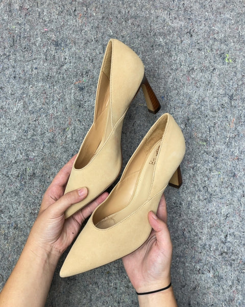 Vince Camuto Beige Suede Heels, Size 9