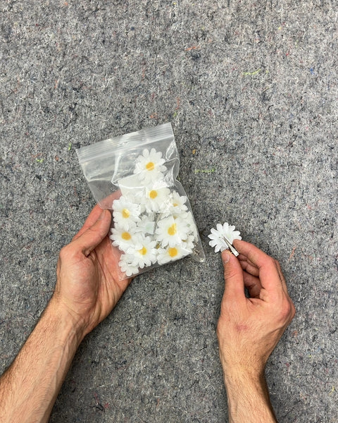 Set Of Daisy Hair Clips
