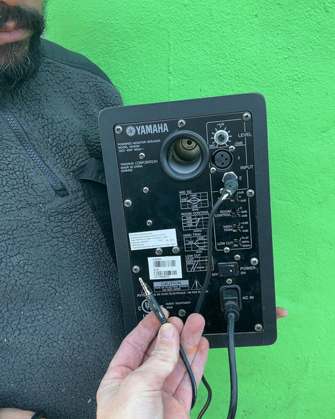 Yamaha HS5 Powered Studio Monitor Speaker