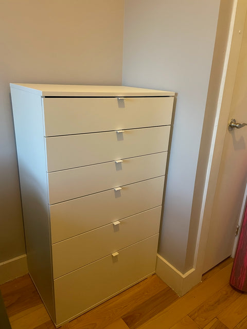 IKEA VIHALS 6-Drawer Dresser, W27xD18.5xH47"