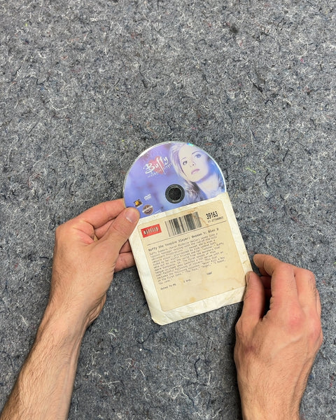 Buffy the Vampire Slayer Season 1 Disc 2 From When Netflix Was Still A DVD Rental Company