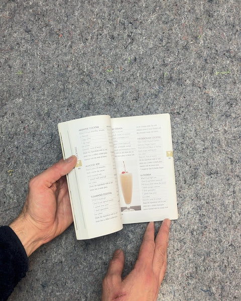 Bartender's Pocket Guide by Kathy Hamlin