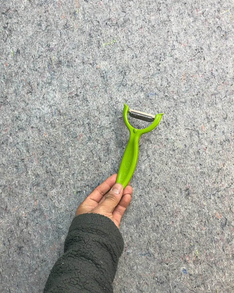 Green Vegetable Peeler