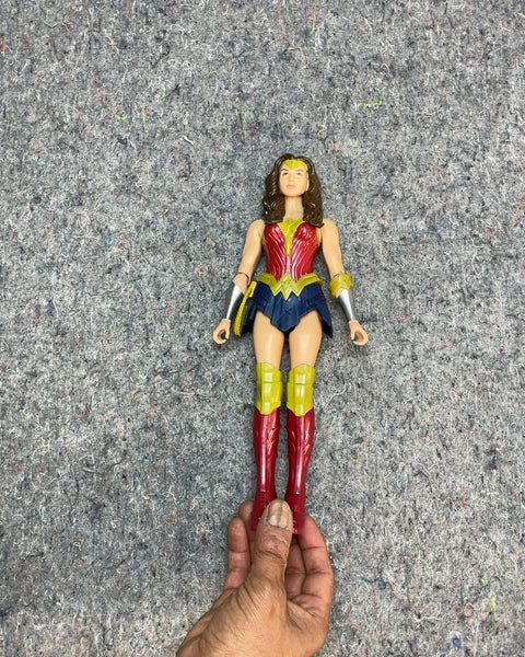 DC Comics Wonder Woman Action Figure, 11"