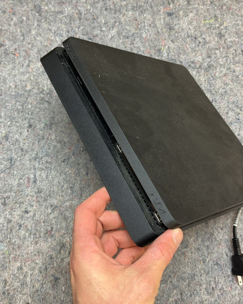 Sony Playstation 4 Console, Turns On & Great Condition