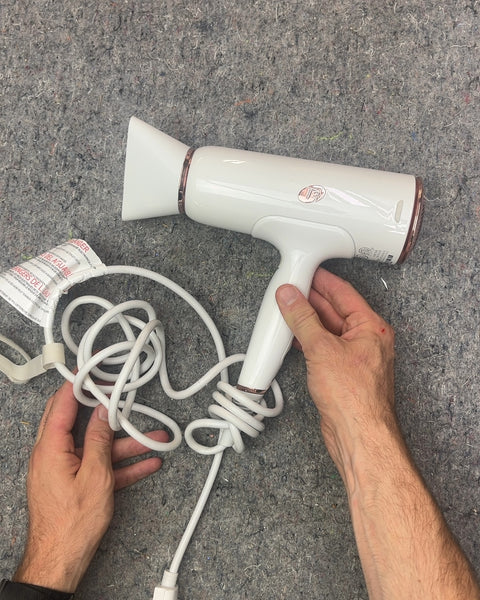 T3 Cura LUXE Hair Dryer