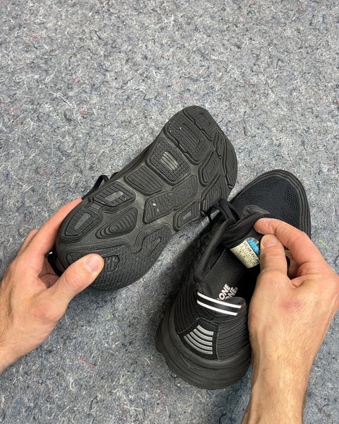 Hoka One One Bondi 6 Triple Black Running Shoes, Size US 9W or EU 41 1/3