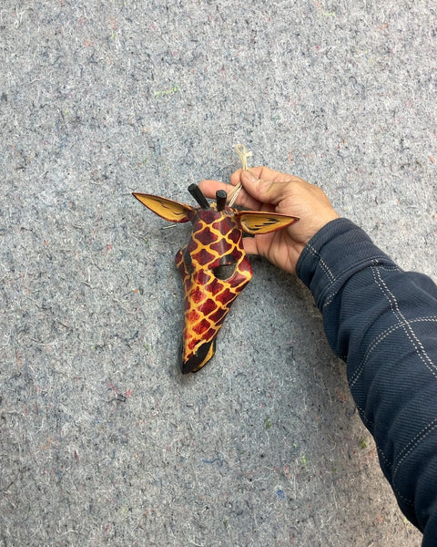 Wooden Giraffe Head Wall Decor