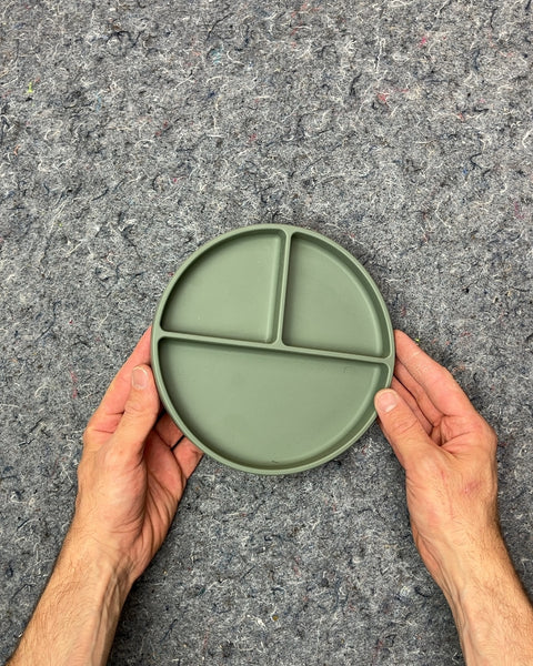 Mushie Green Divided Suction Plate