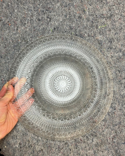 Cool Crate&Barrel Serving Plate, 13"