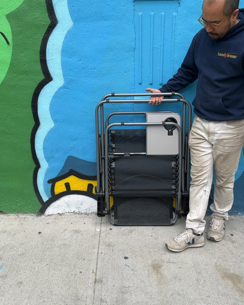 Folding Zero Gravity Chair with Side Table