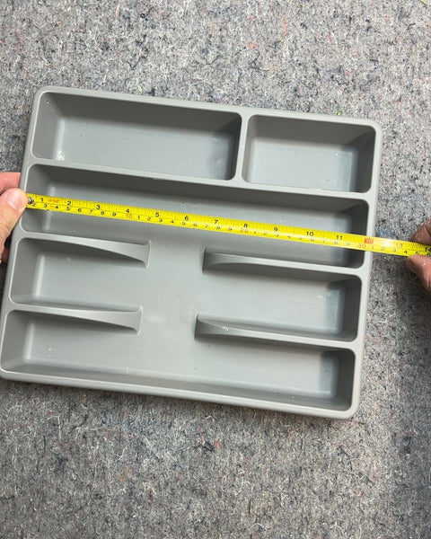 Gray Plastic Cutlery Organizer, 10x12"