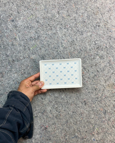 Dish with Blue Bow Pattern