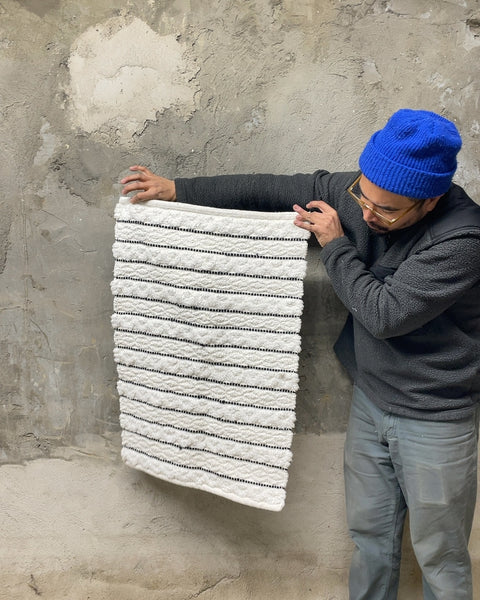White and Black Bath Mat, 20x30"
