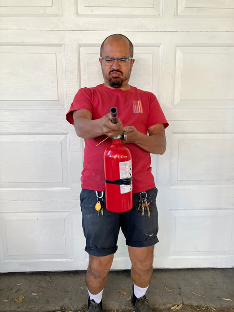 Fire Extinguisher (Full)
