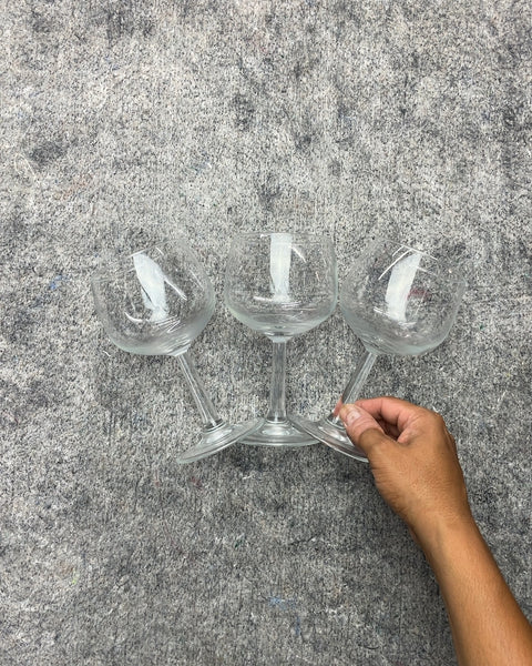 Bowl-style Wine Glasses