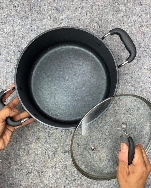 Black Nonstick Stock Pot with Glass Lid, 10"