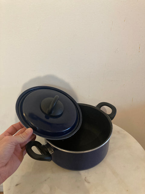 Medium Size Blue Pot & Lid
