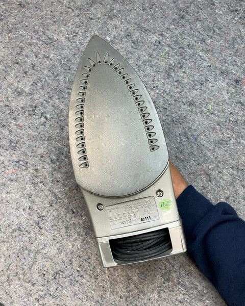 Hamilton Beach 14210Z Nonstick Iron With Retractable Cord