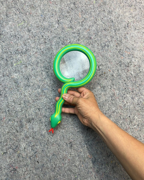 Snake Shaped Magnifying Glass