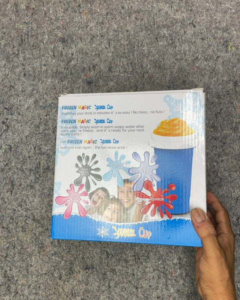 Frozen Magic Squeeze Cup Slushy Maker