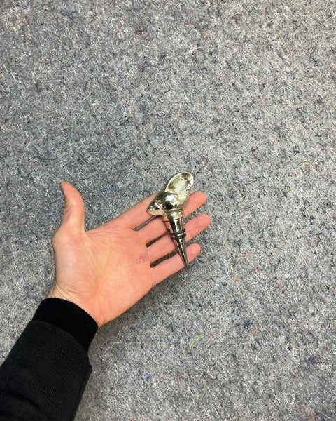 Silver Shell Bottle Stopper