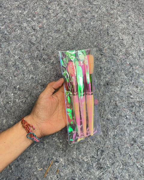 Face Trio Set of Makeup Brushes
