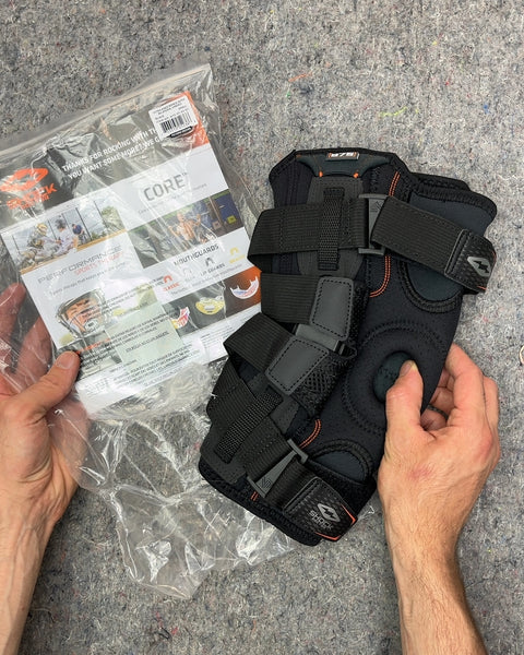 Shock Doctor B75 Knee Brace