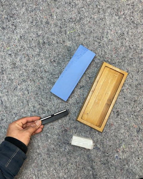 Sharpening Stone Set with a Wee Chip