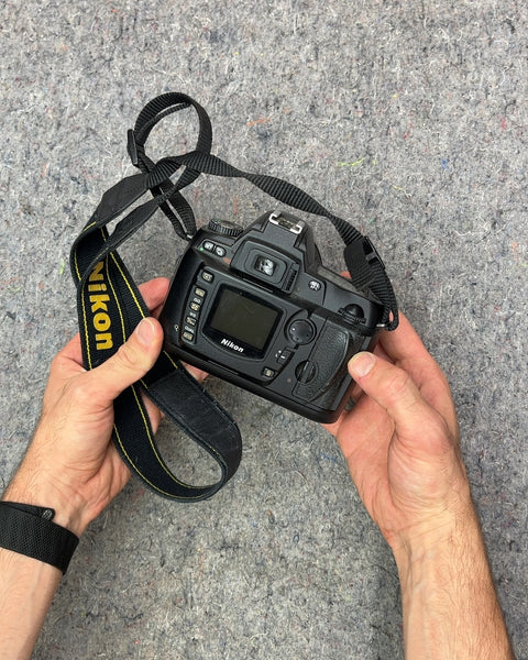 Nikon D70 Digital SLR Camera with Lens, Untested Comes With Battery But No Charger