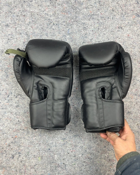 Fiving Boxing Gloves, 12 oz