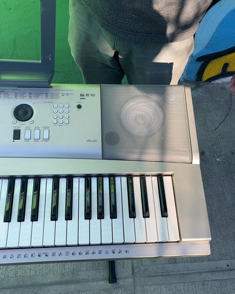 Yamaha YPG-235 Keyboard With Stand & Bench