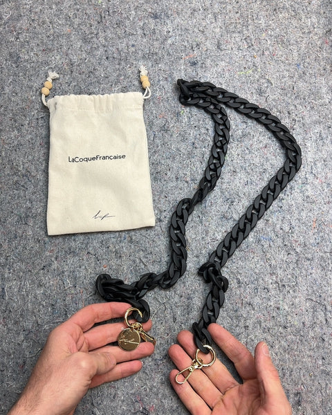 LaCoqueFrancaise Black Chain Strap Phone Strap With Gold Clasps