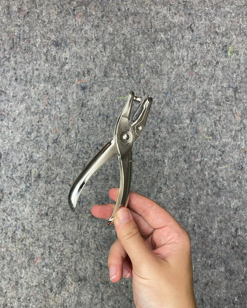 Single Hole Punch