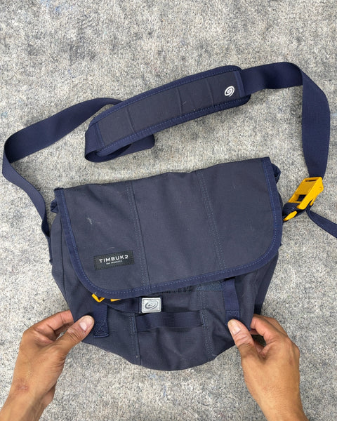 Timbuk2 Classic Messenger Bag in Navy Blue