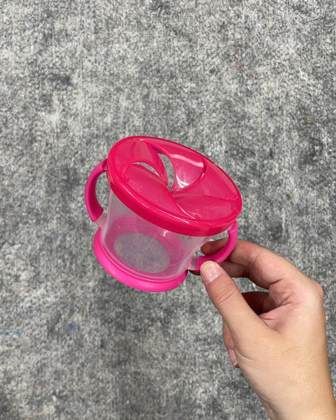 Munchkin Pink Snack Cup