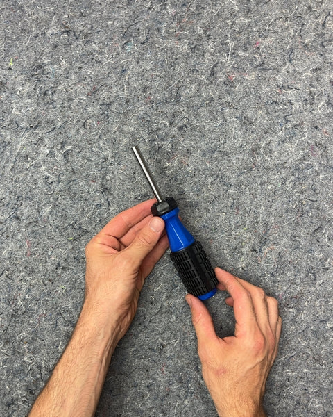 Blue and Black Screwdriver, Needs Bits