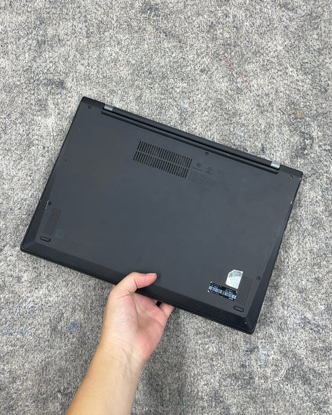Lenovo ThinkPad X1 G10 In Great Condition Laptop with Charger