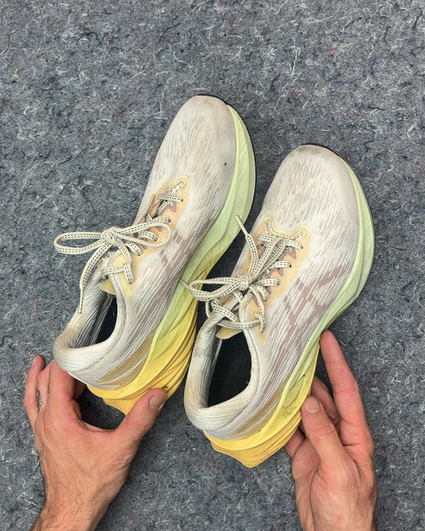 ASICS Novablast 3 Running Shoes, Size US 9W or EU 40.5