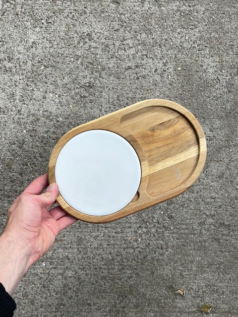 Wood Cheeseboard With Ceramic Trivet
