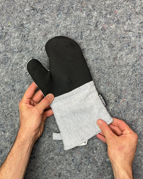 Cuisinart Black and Gray Oven Mitt