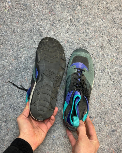 Nike ACG Air Revaderchi Sneakers, Size US 10.5M or EU 44.5